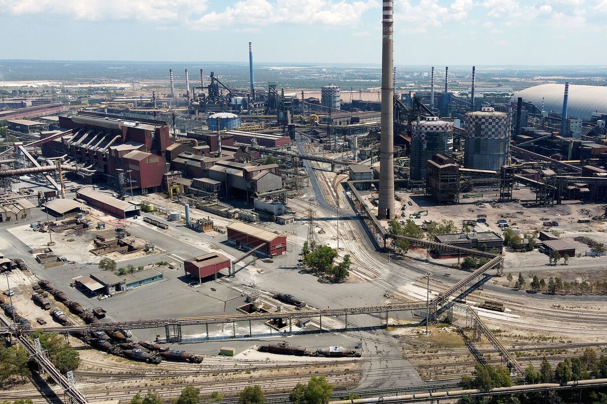 Italy Struggles to Find Buyer for Failing Southern Steel Plant