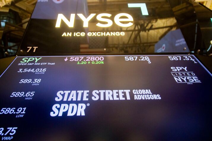 First Day Of Trading For 2025 At The NYSE And NASDAQ