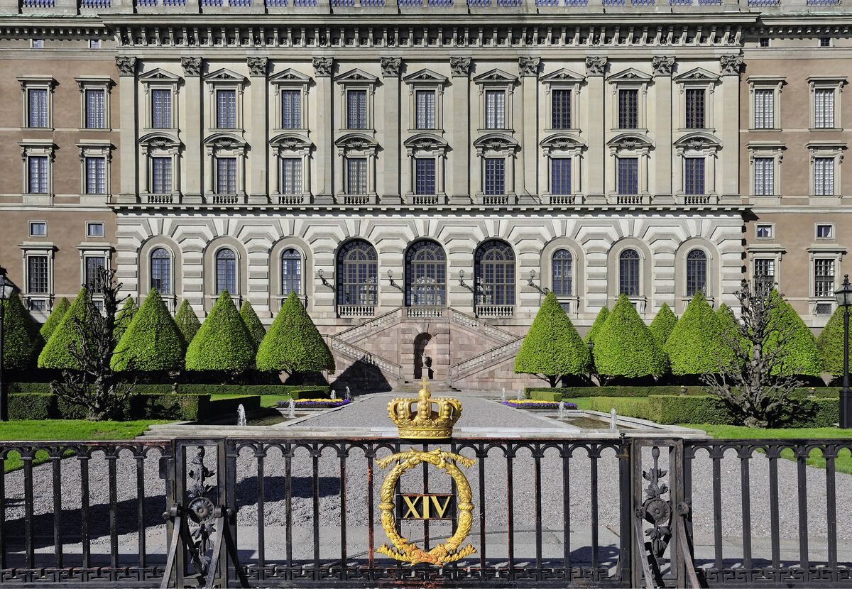 Sweden S King Embraces Solar With Panels On His Stockholm Palace Bloomberg