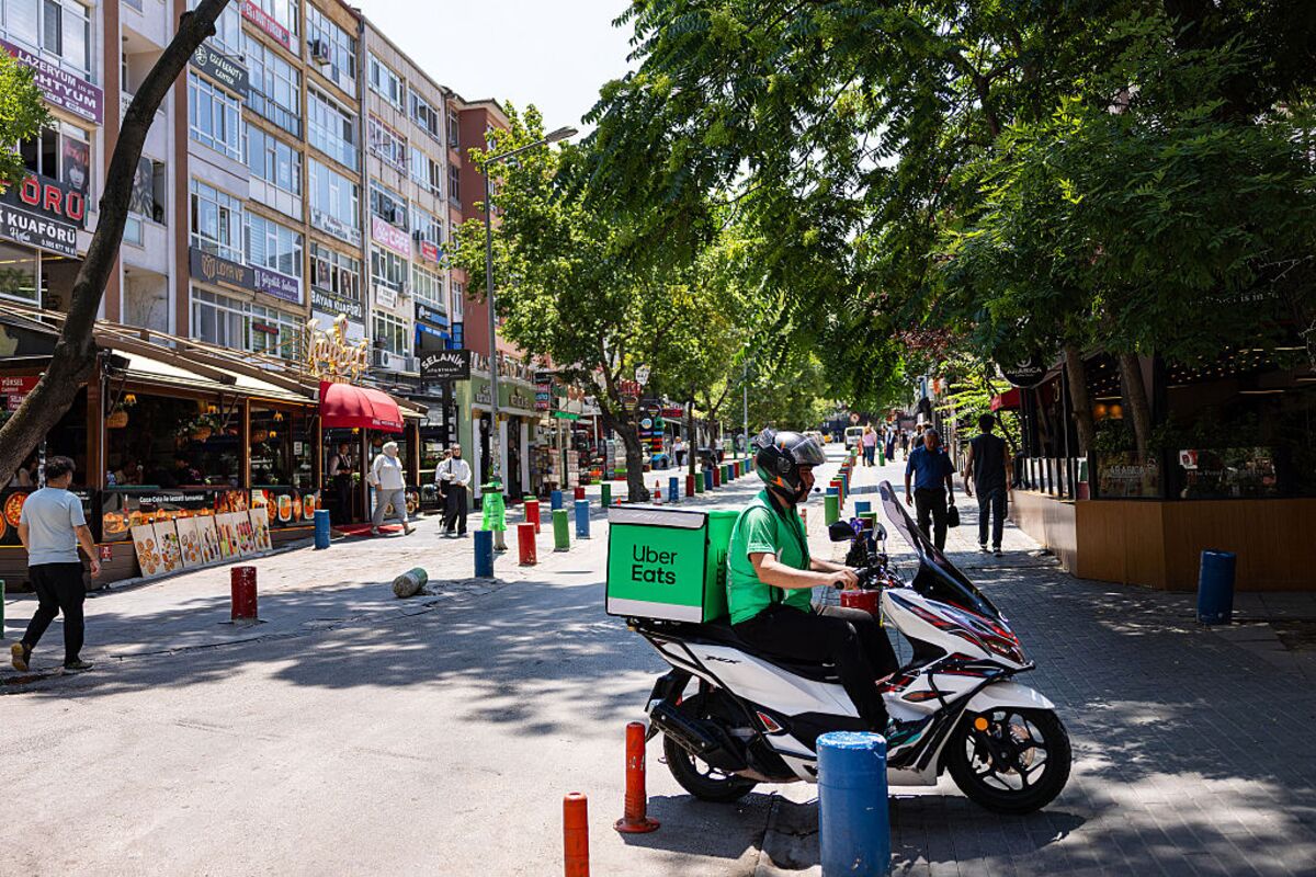 Uber’s $15 Billion Delivery Order Is Way Cheaper Than It Looks
