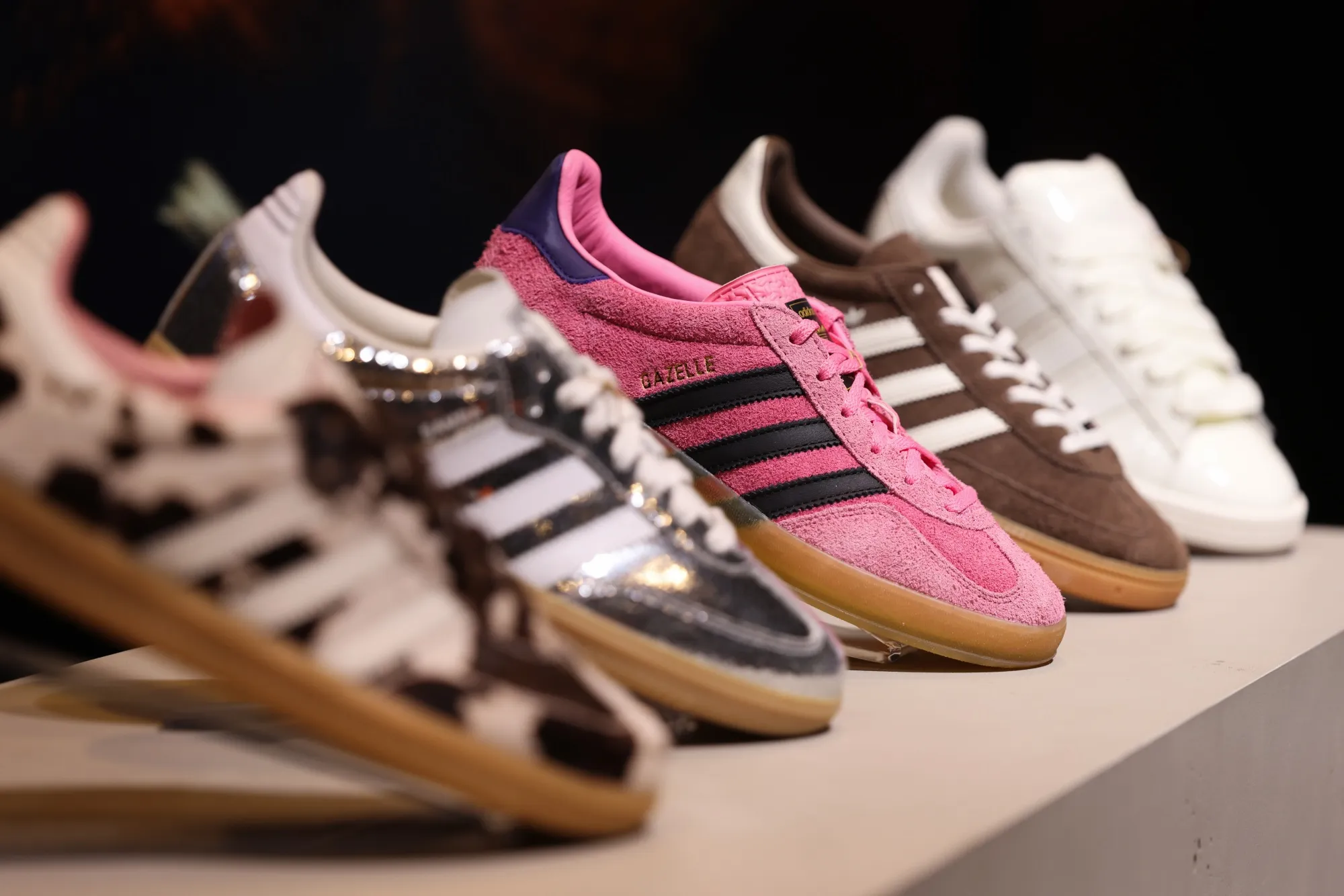 Adidas Lifts Outlook as Retro Shoe Boom Withstands Tariff Hit - Bloomberg