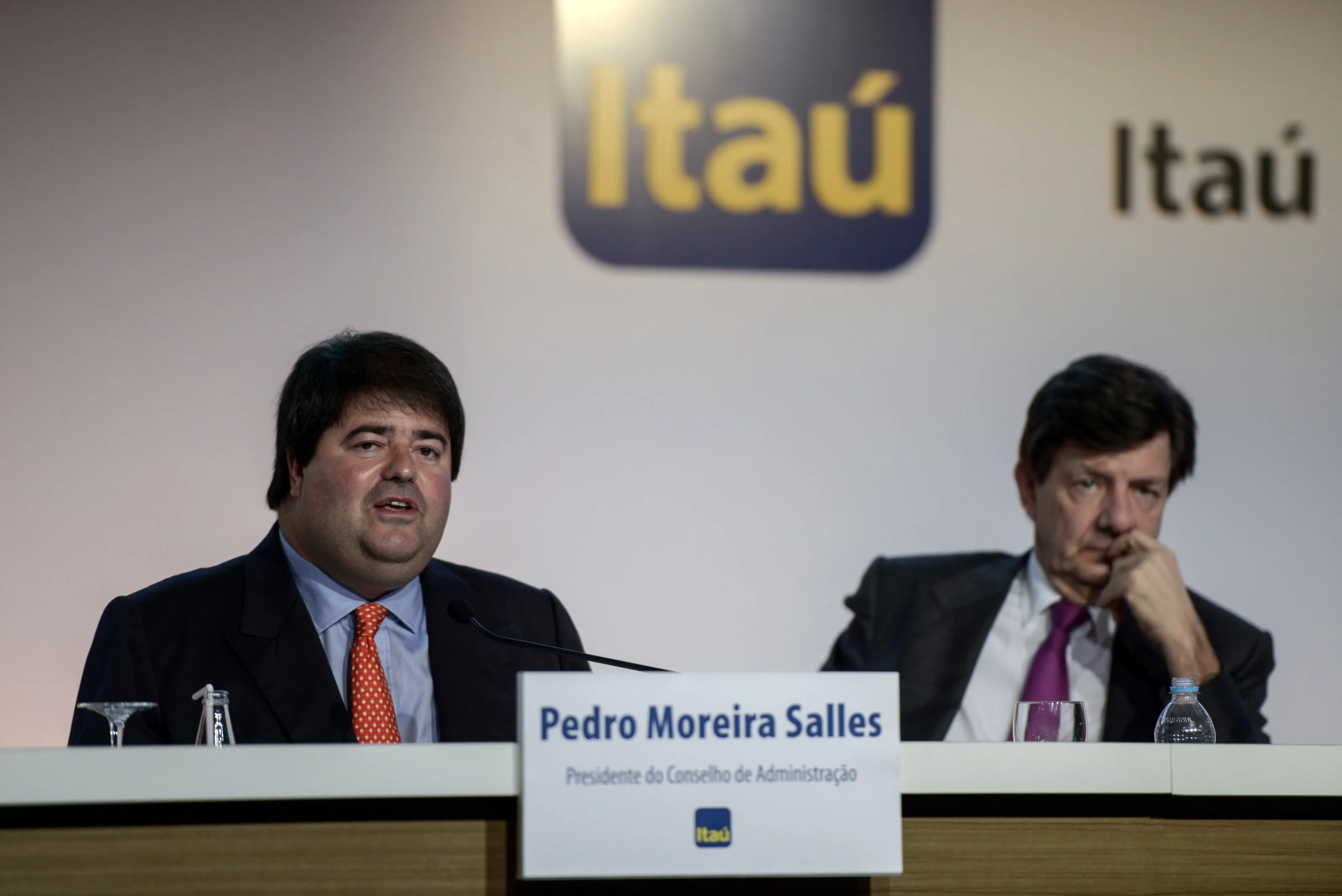 Moreira Salles Family Office Grows Assets to $11 Billion - Bloomberg