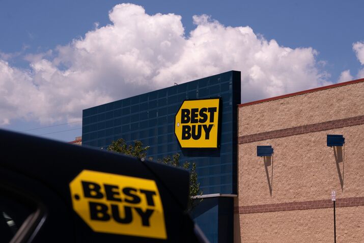 Best Buy Stores Ahead Of Earnings Figures