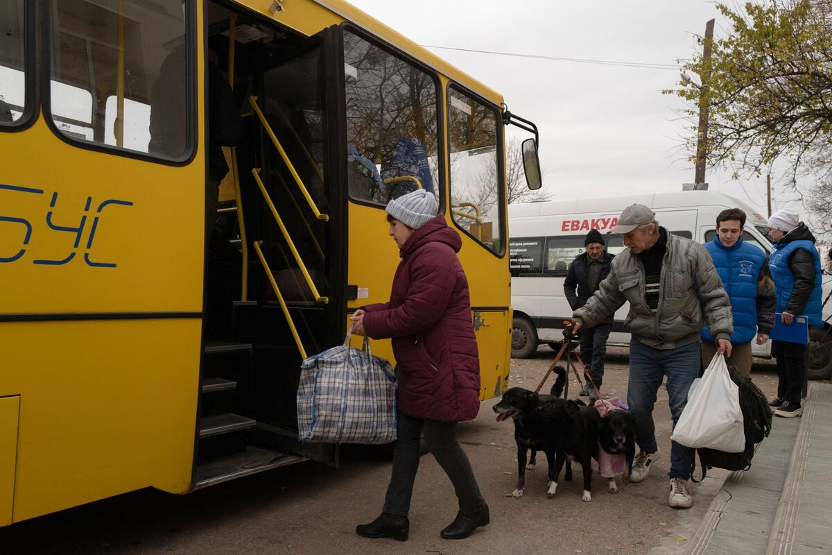 EU Plans Extended Protection, Return Strategy for 4 Million Ukrainian Refugees