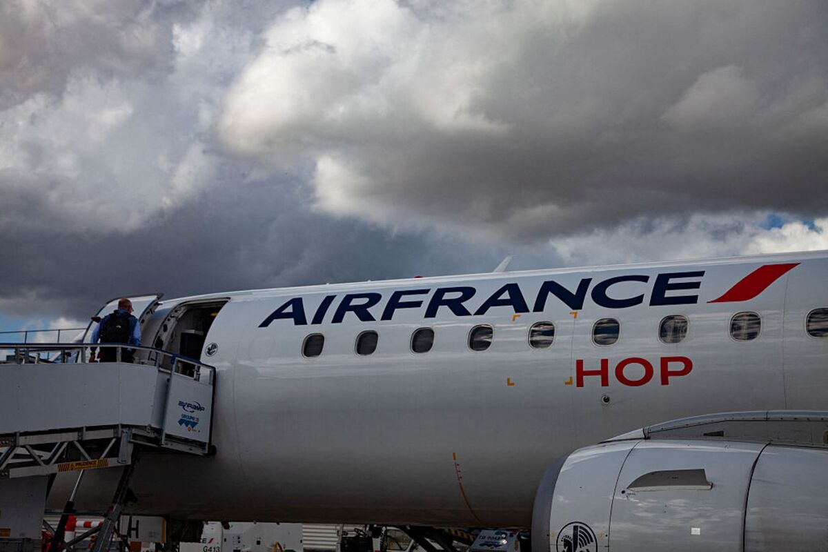 assets.bwbx.io image