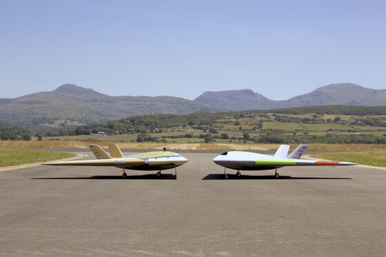 This Is the First Plane in History to Fly Without Wing Flaps