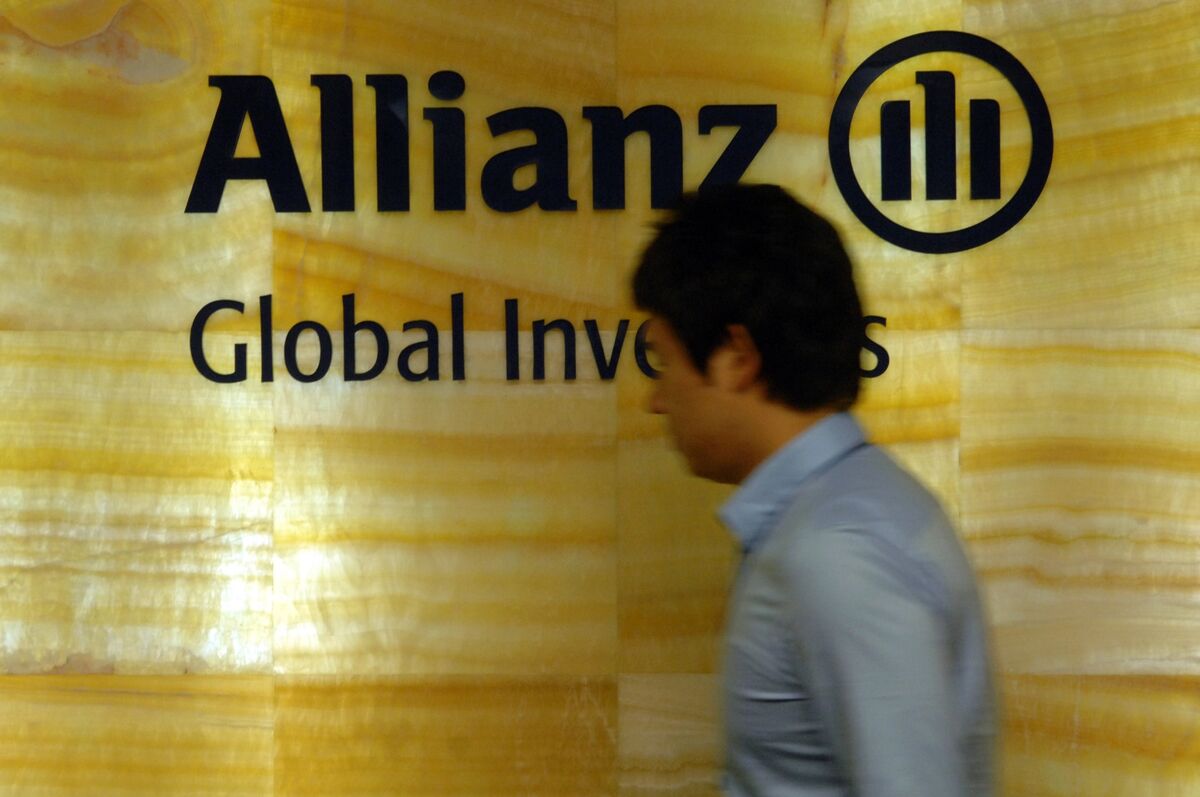 AllianzGI Is Said in Exclusive Talks to Buy UOB Asset Management