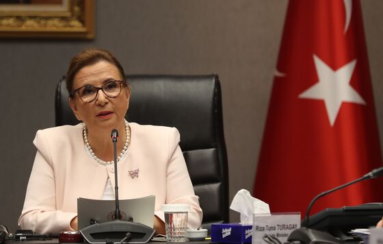 Erdogan Fires Trade Minister After Allegations of Nepotism