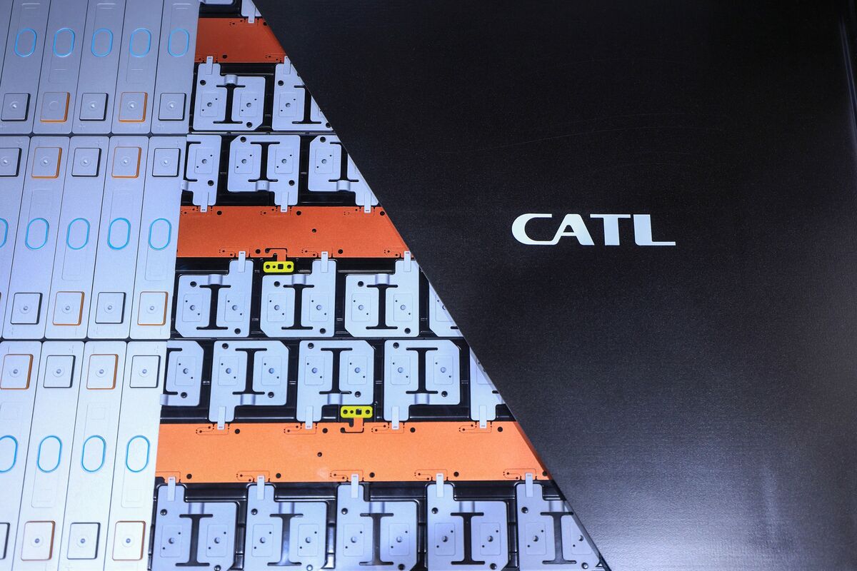 bloomberg.com - Linda Lew - 'King CATL' Stranglehold on Chinese EV Makers Starts Loosening