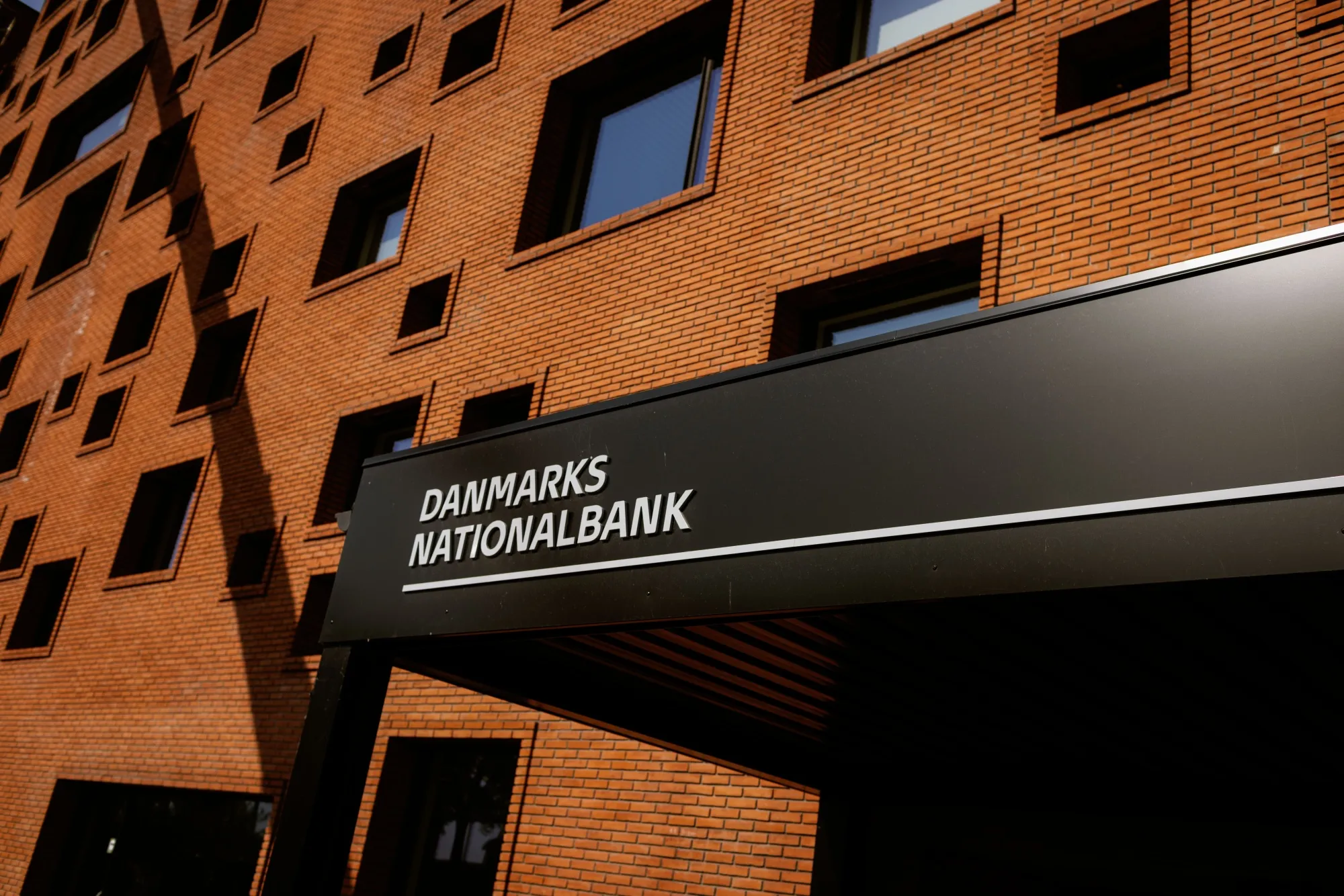 Denmark Cuts Rate to Match ECB as Krone (EUR/DKK) Slide Tests Peg -  Bloomberg