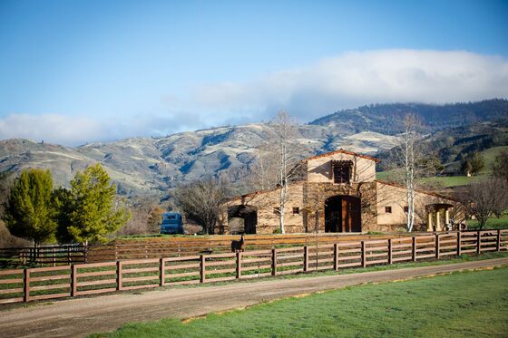 A Goldman Sachs Cowboy Lists Horse Ranch With Near-50% Price Cut
