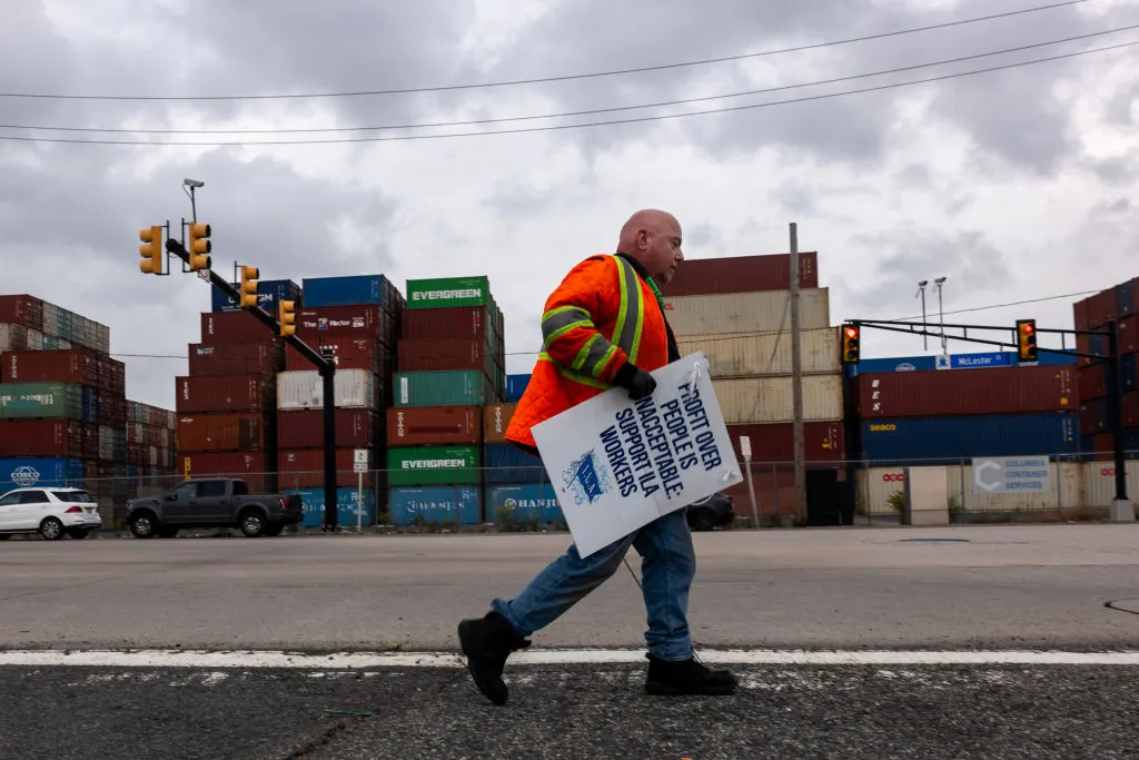 Longshoremen Won Strike But Will Lose War Against Automation - Bloomberg