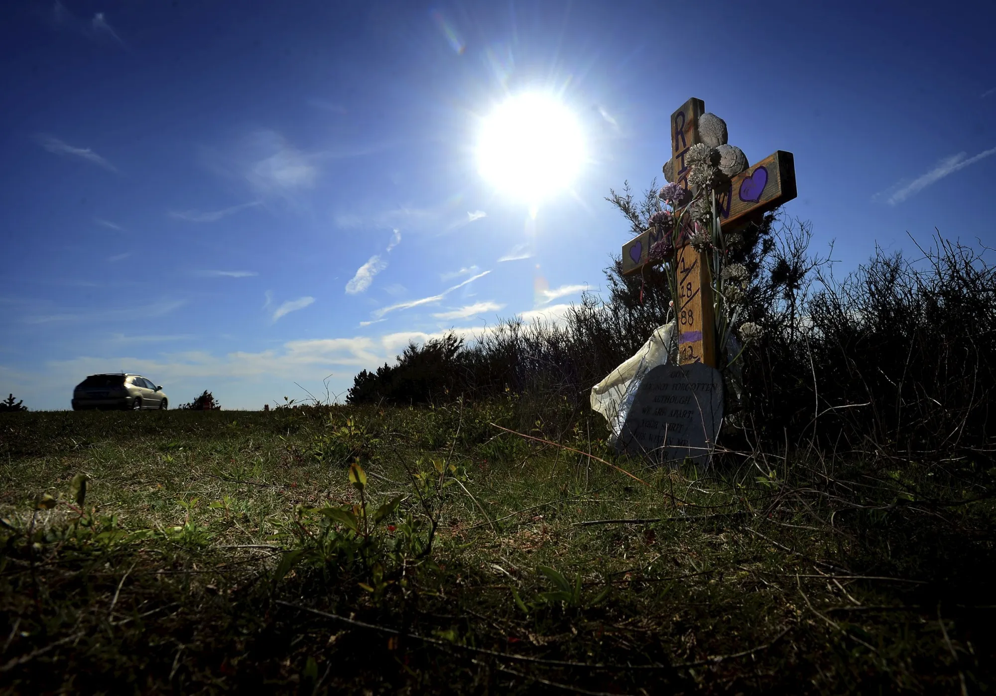 A memorial for a victim in the Gilgo Beach murders&nbsp;along Ocean Parkway in Gilgo Beach, New York in April 2013.&nbsp;