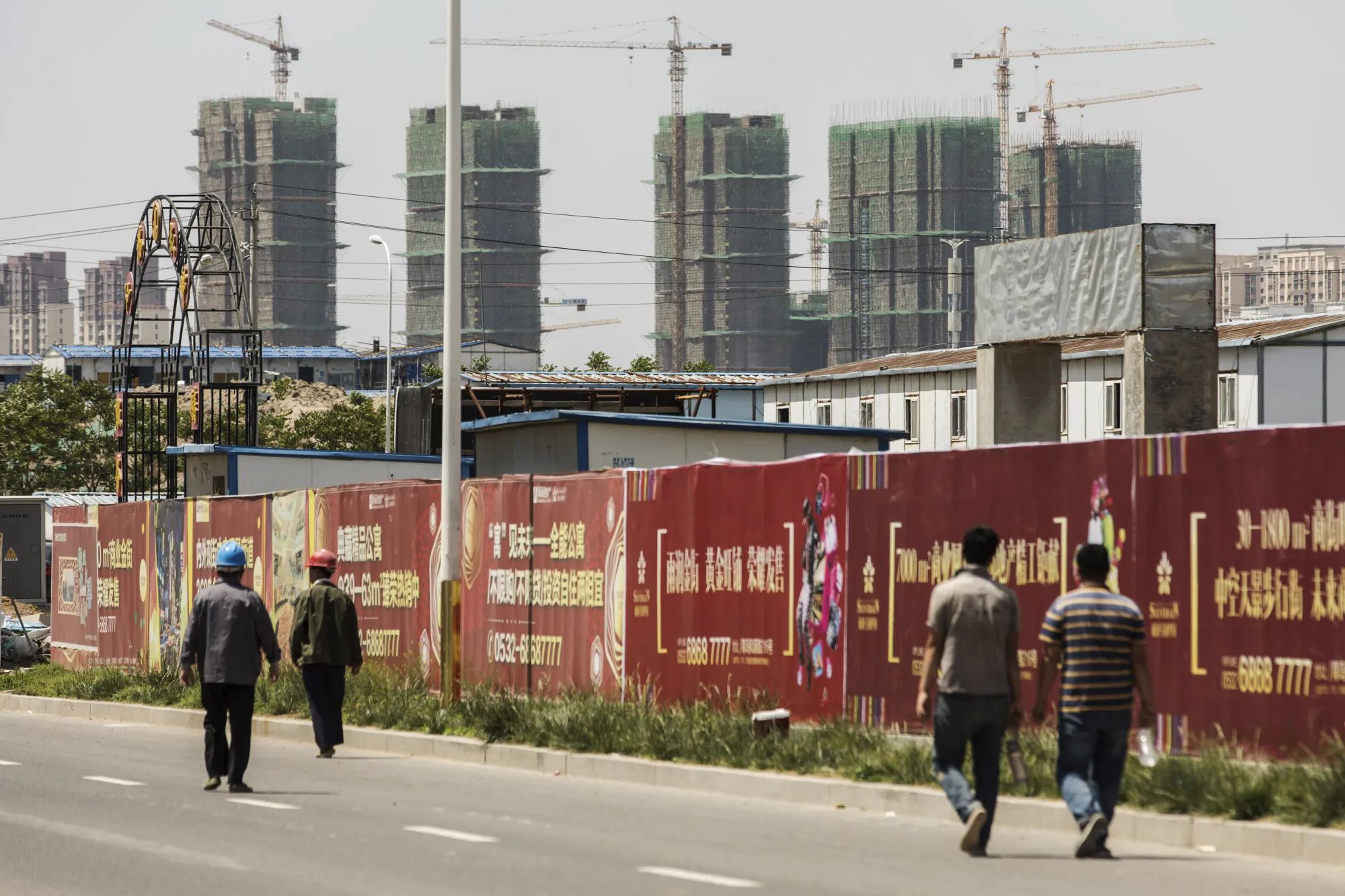 Construction of residential buildings&nbsp;in Qingdao.