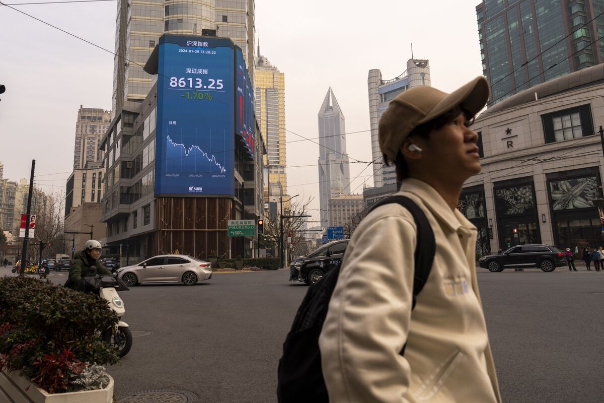 China Margin Debt Drops Most Since 2016 Amid Stock Rout - Bloomberg