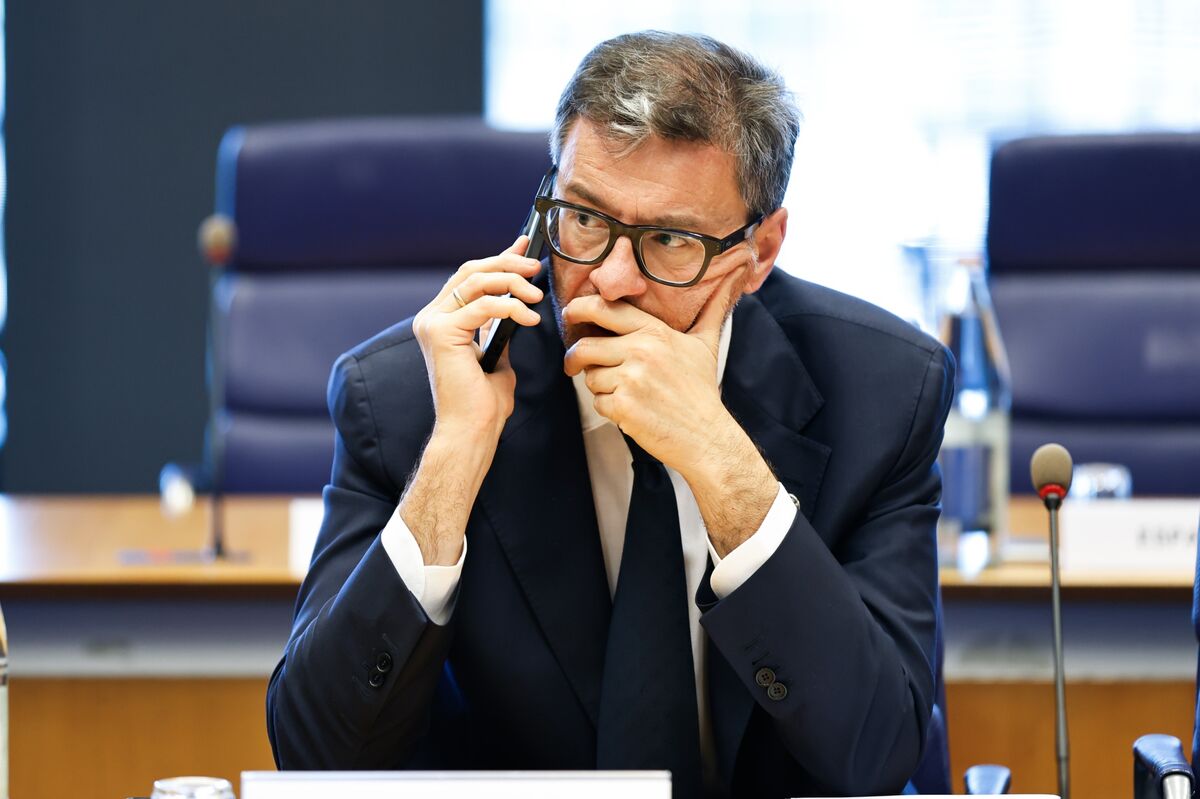 Italy at Cusp of EU’s Deficit Cap Awaits Last Push by Meloni