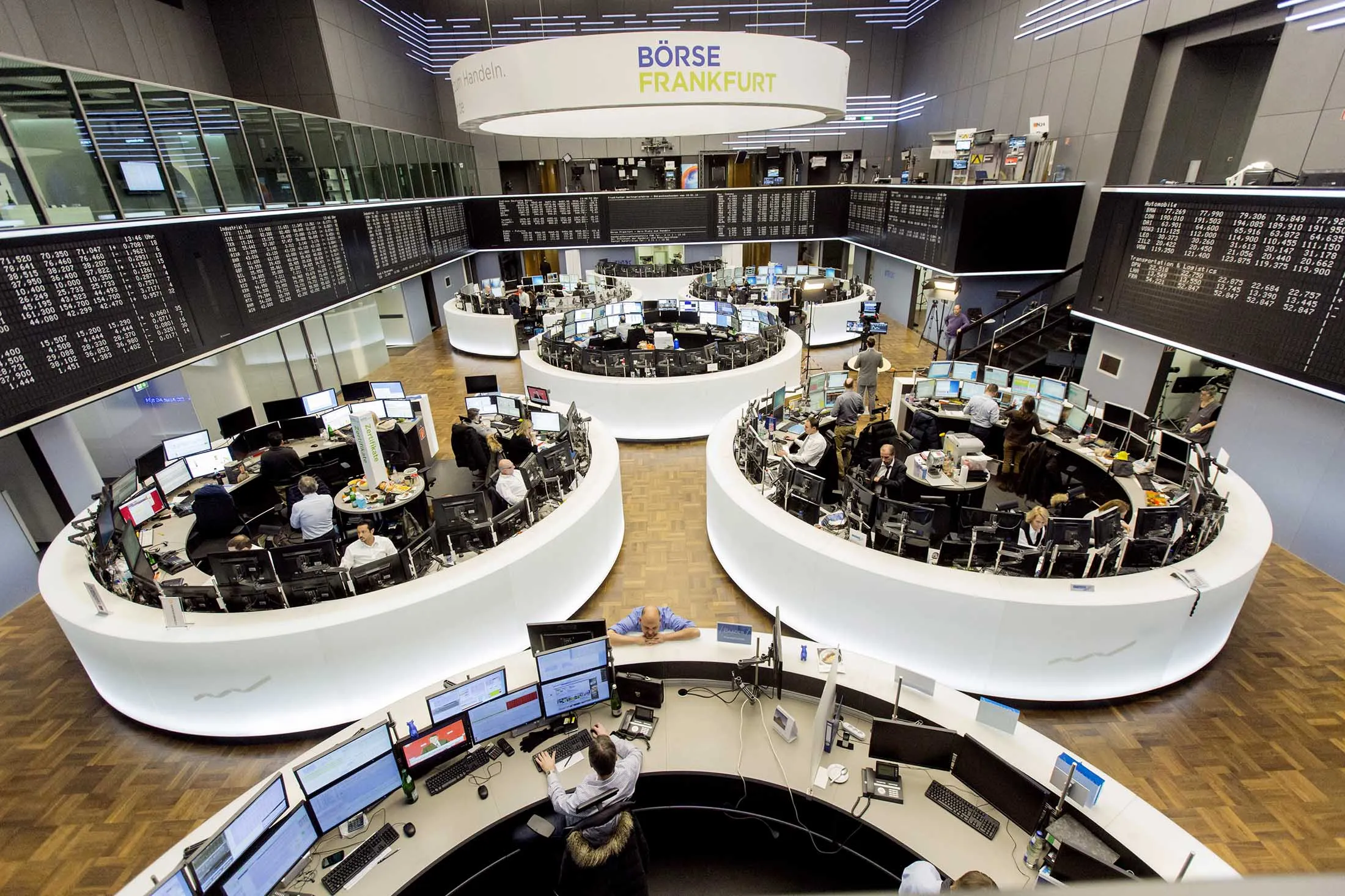 Dark Pool Traders Look to Stay in the Shadows - Bloomberg