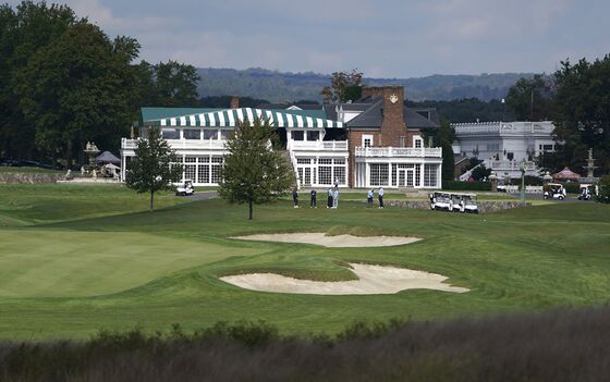 Trump Discussing Moving to New Jersey Golf Club for Summer