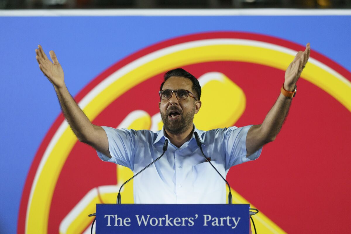 Singapore’s Main Opposition Keeps Chief Singh Despite Conviction