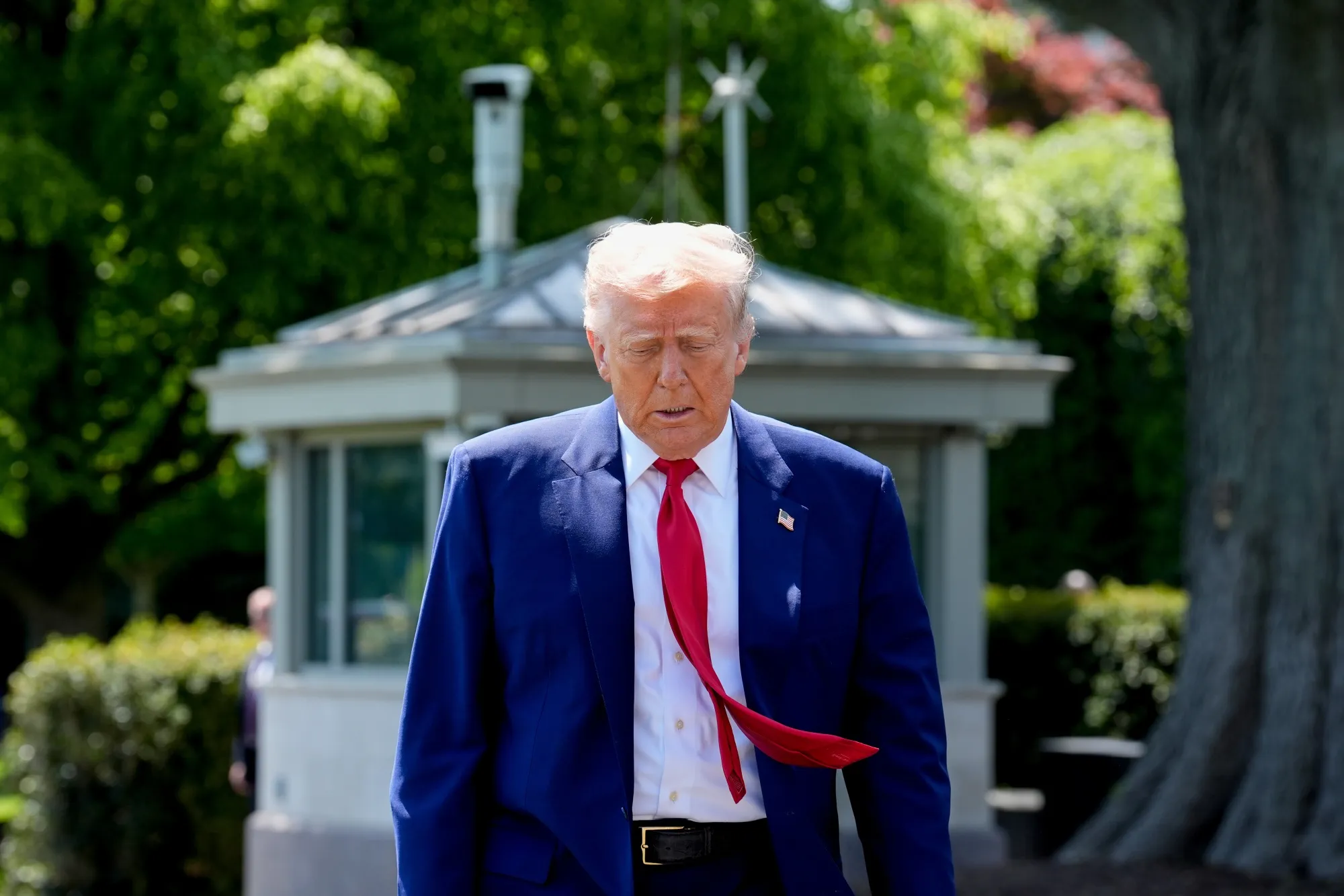 トランプ氏、マイナス成長は｢バイデンのせいだ｣－関税効果を主張 - Bloomberg