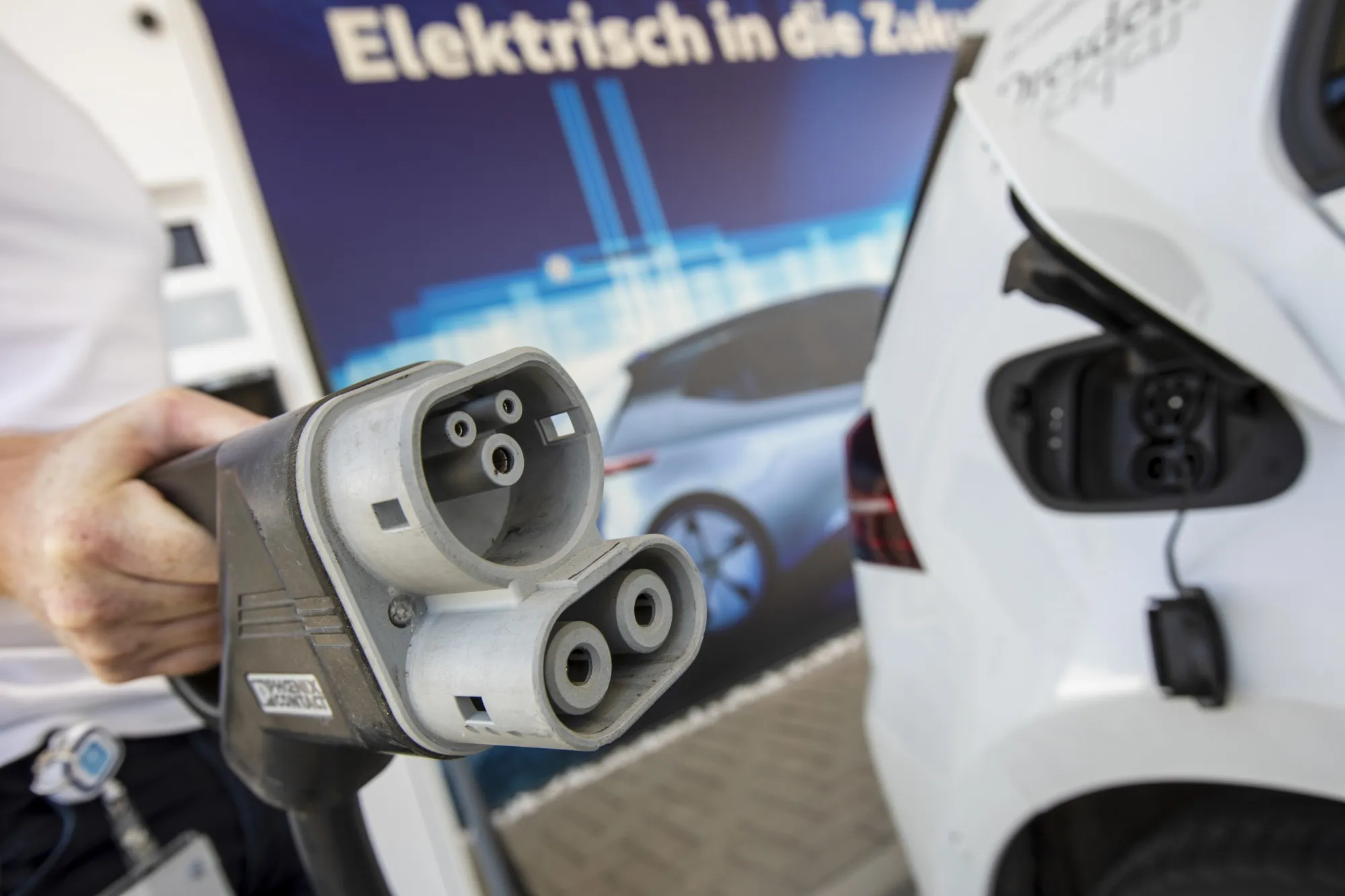 Volkswagen AG Retool Electric Car Factory