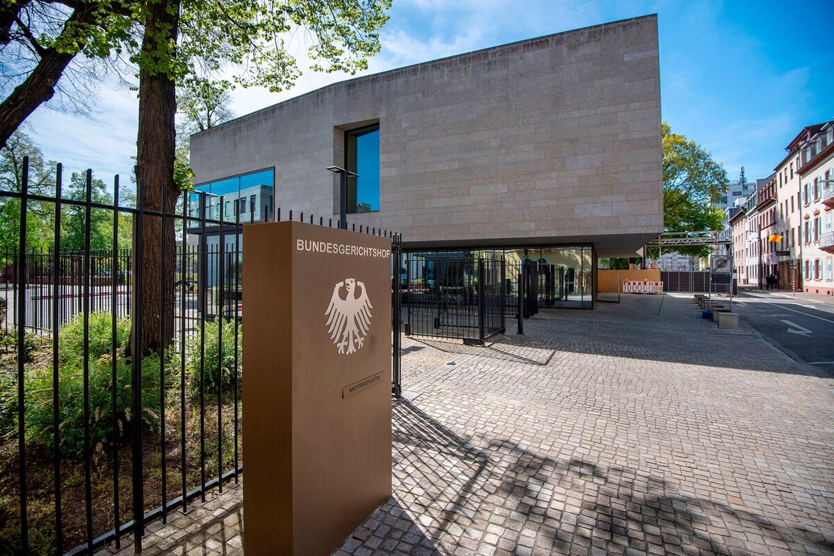 Ex-Freshfields Lawyer Loses Appeal in Tax Scheme Case