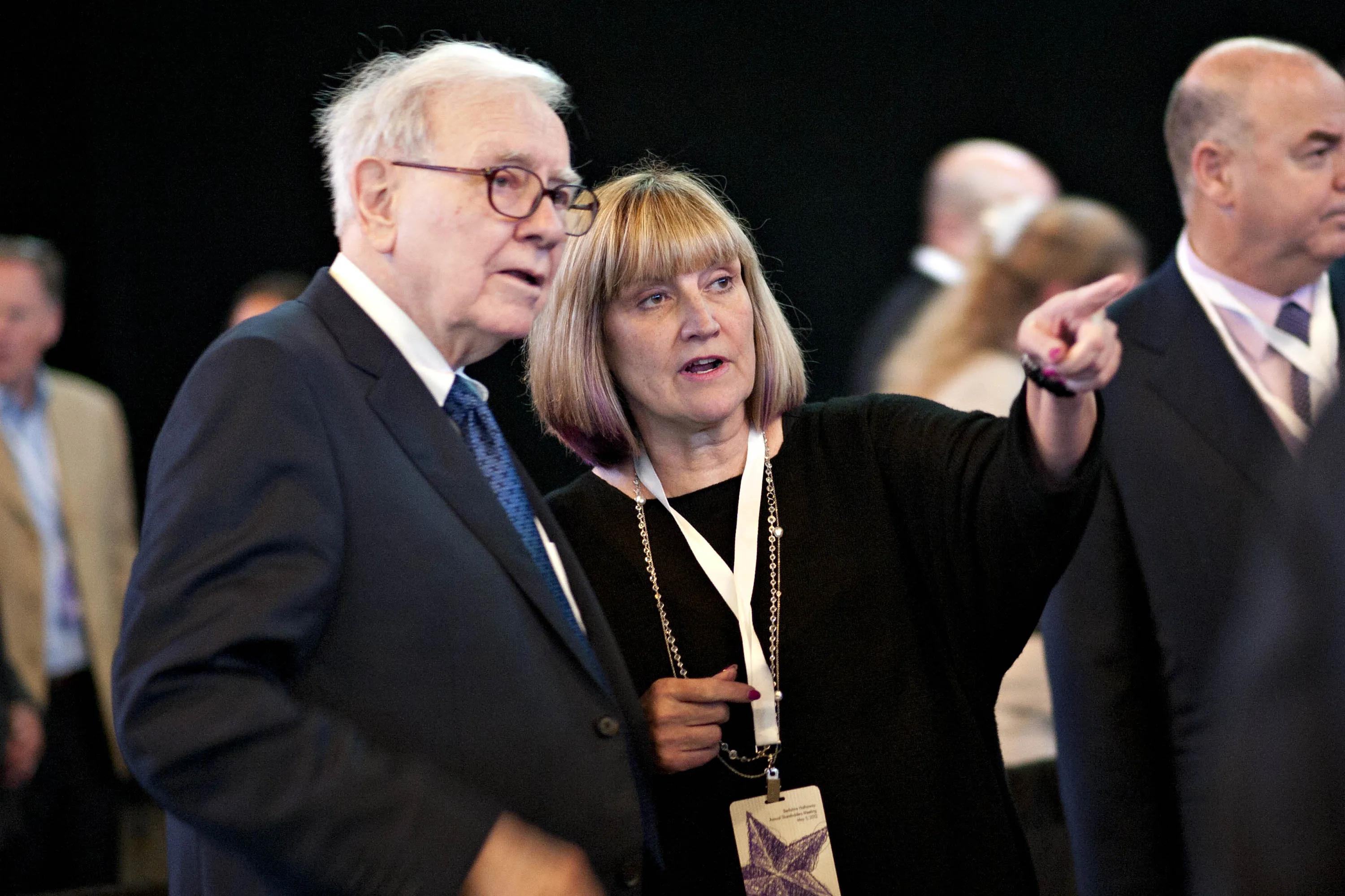 Warren Buffett Adds Daughter Susan to Board in Berkshire Hathaway