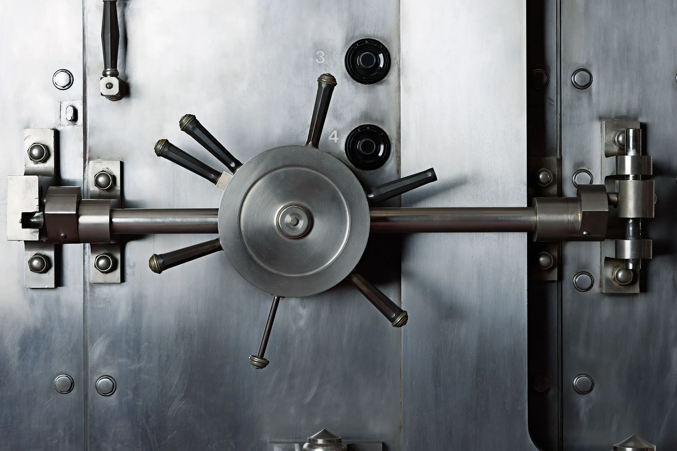 1486157821_safe-vault-