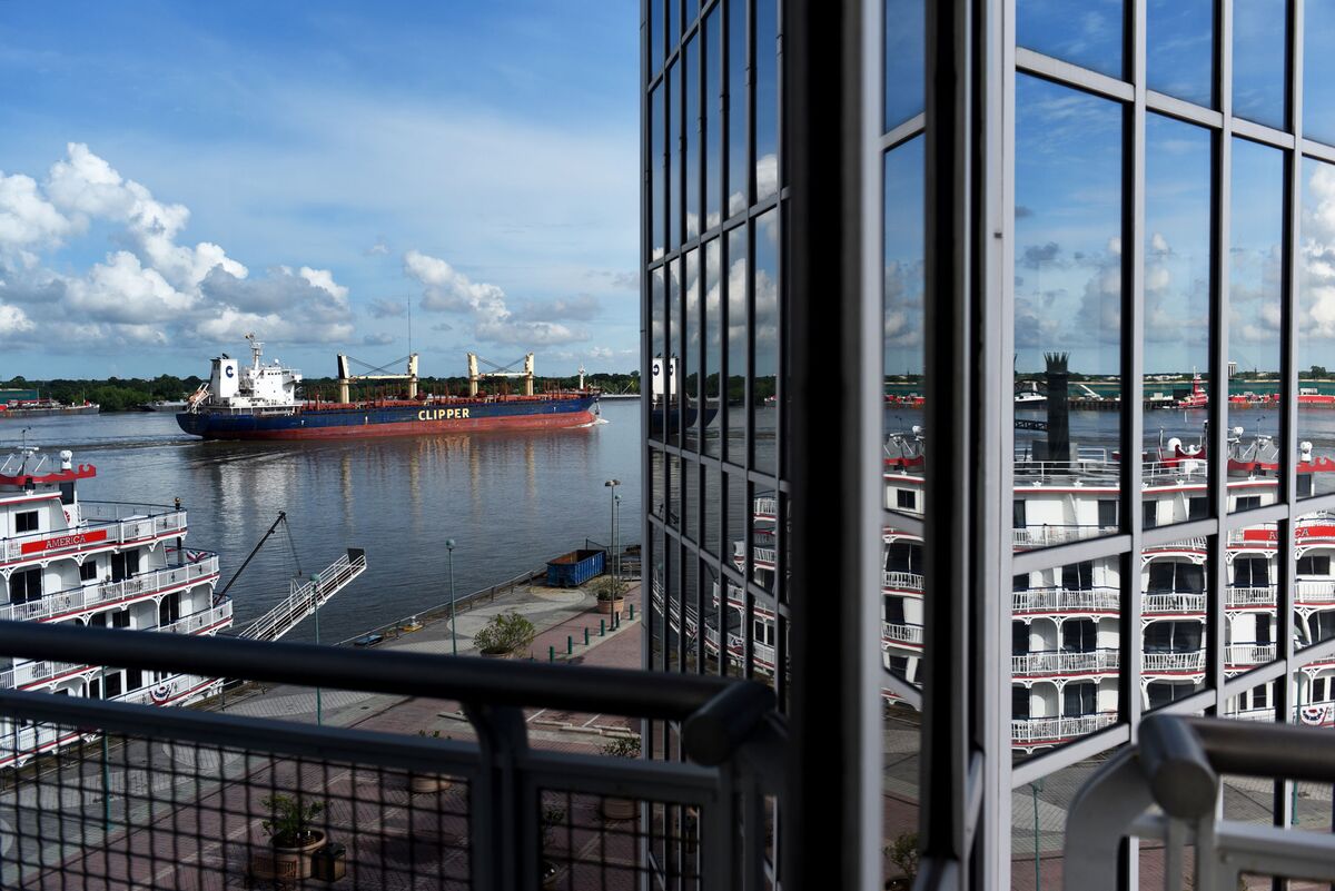 In Louisiana, Trump's Trade War Spooks America's Biggest Port - Bloomberg