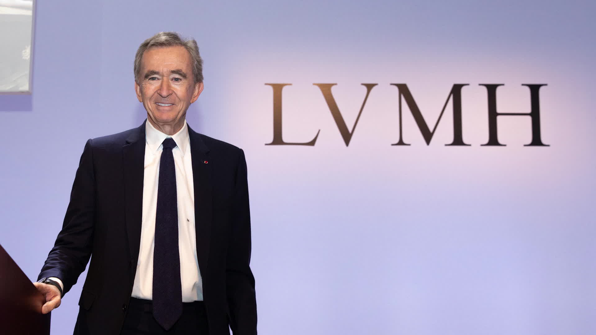 Watch LVMH Billionaire Arnault Crafts Succession Plan - Bloomberg