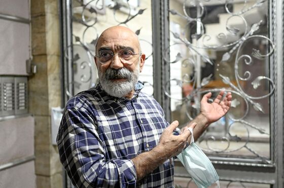 Turkey Releases Journalist From Prison in 2016 Coup Case