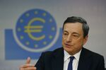 Look out behind you,&nbsp;Mario Draghi!&nbsp;Photographer: Ralph Orlowski/Bloomberg