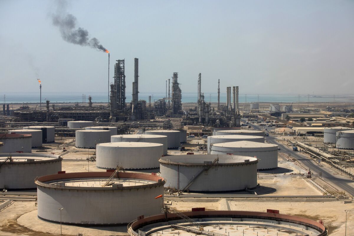 Saudi Arabia Cuts European Crude Next Month