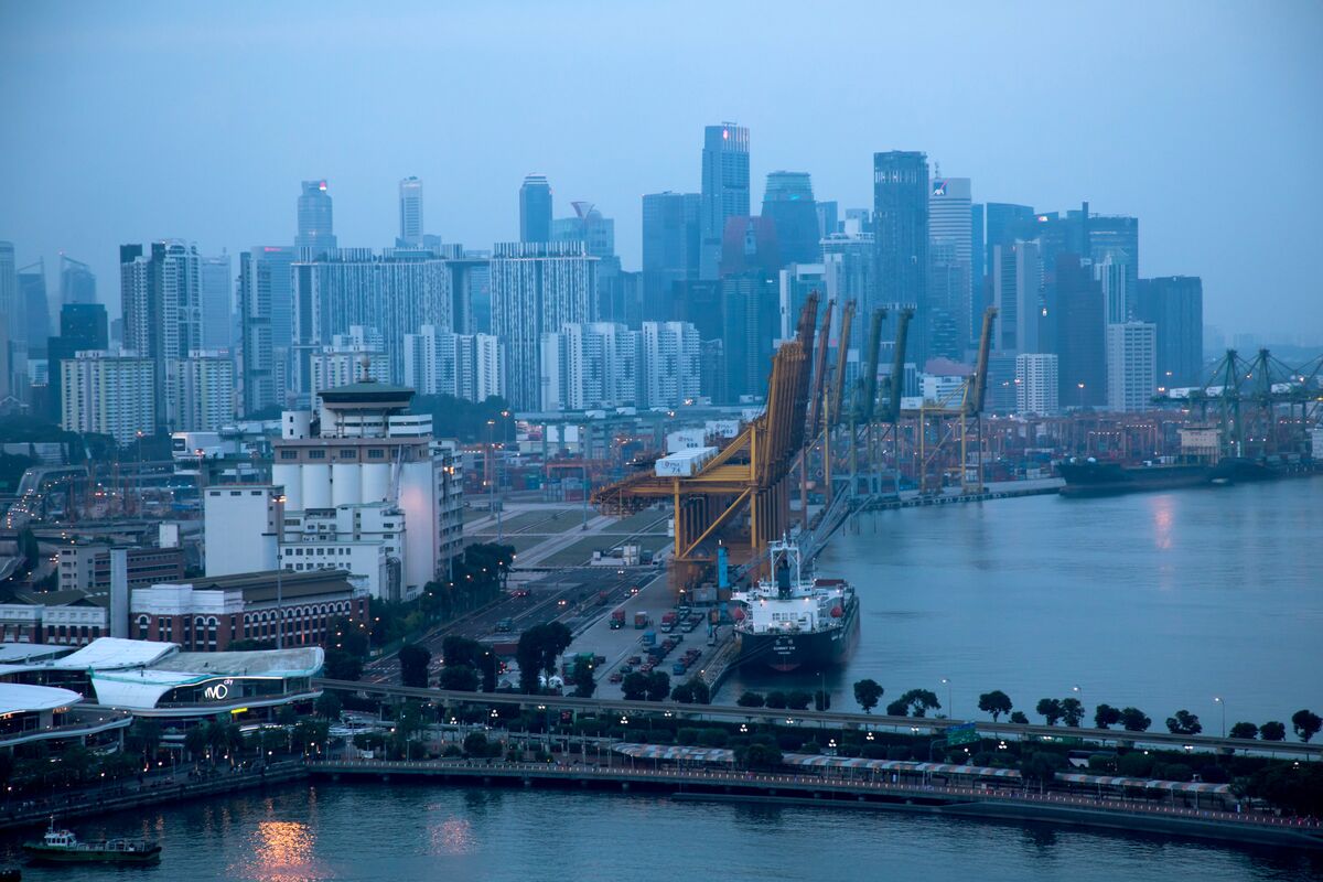 Singapore’s Export Slump Worsens As Trade-War Impact Spreads - Bloomberg