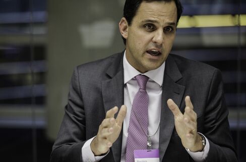 Bayard Gontijo