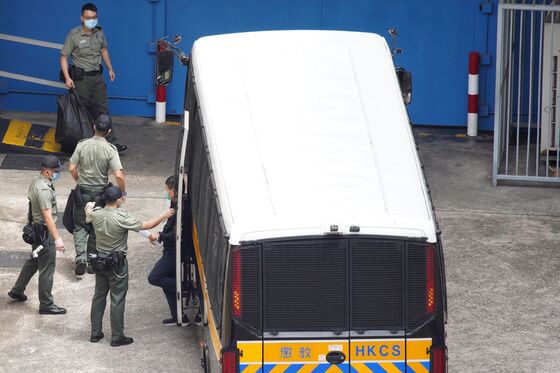 Hong Kong Police Arrest Apple Daily Writer in Ongoing Operation
