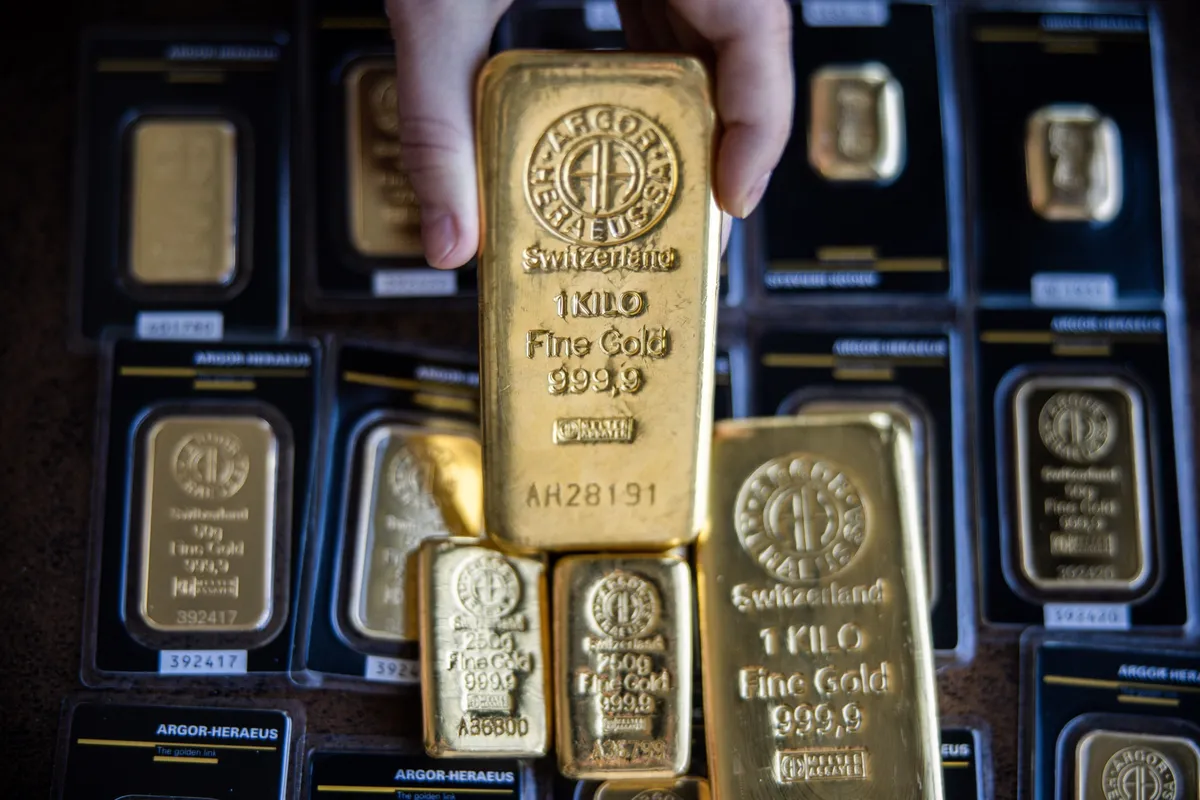 شمش‌های طلا در Solar Capital Gold Zrt. در حالی که معامله‌گران در بحبوحه جنگ روسیه به دنبال پناهگاه هستند