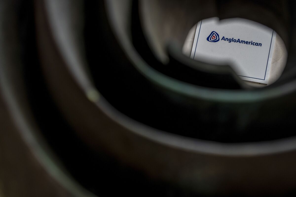 Anglo’s Go-To Banker Drives Teck Deal After Seeing Off BHP