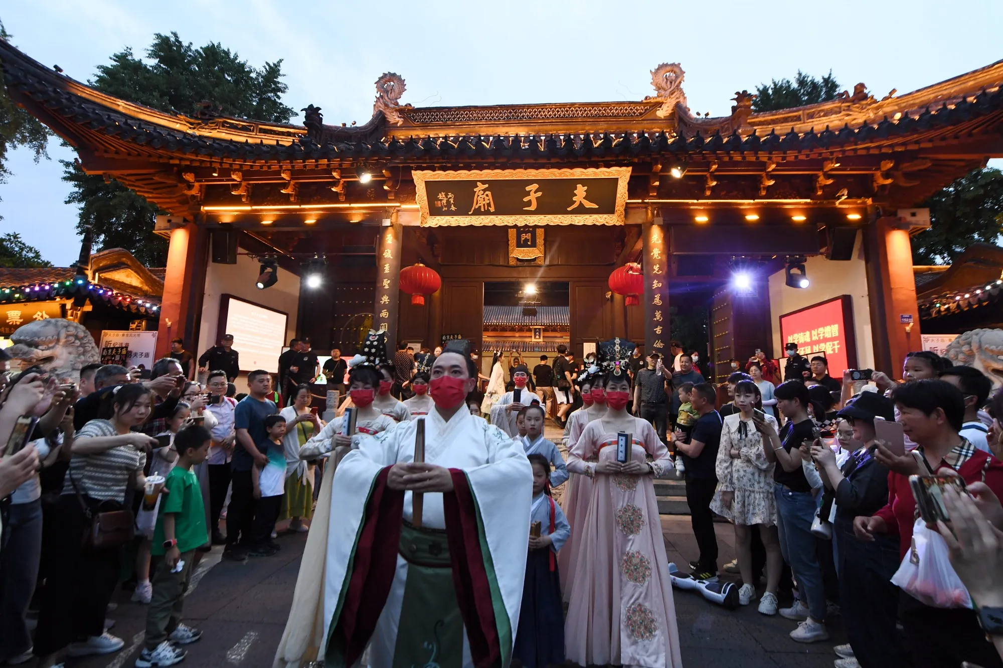 Even in modern&nbsp;China, tradition&nbsp;matters.&nbsp;