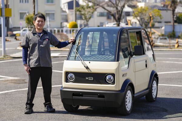 Ultra Compact Electric Vehicle 'mibot' Test Drive