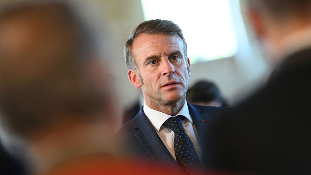 Macron’s Broadly Unchanged Cabinet Sparks Backlash