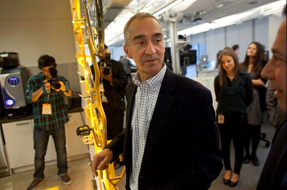 Twitter Chairman’s Venture Firm Raises $450 Million Growth Fund