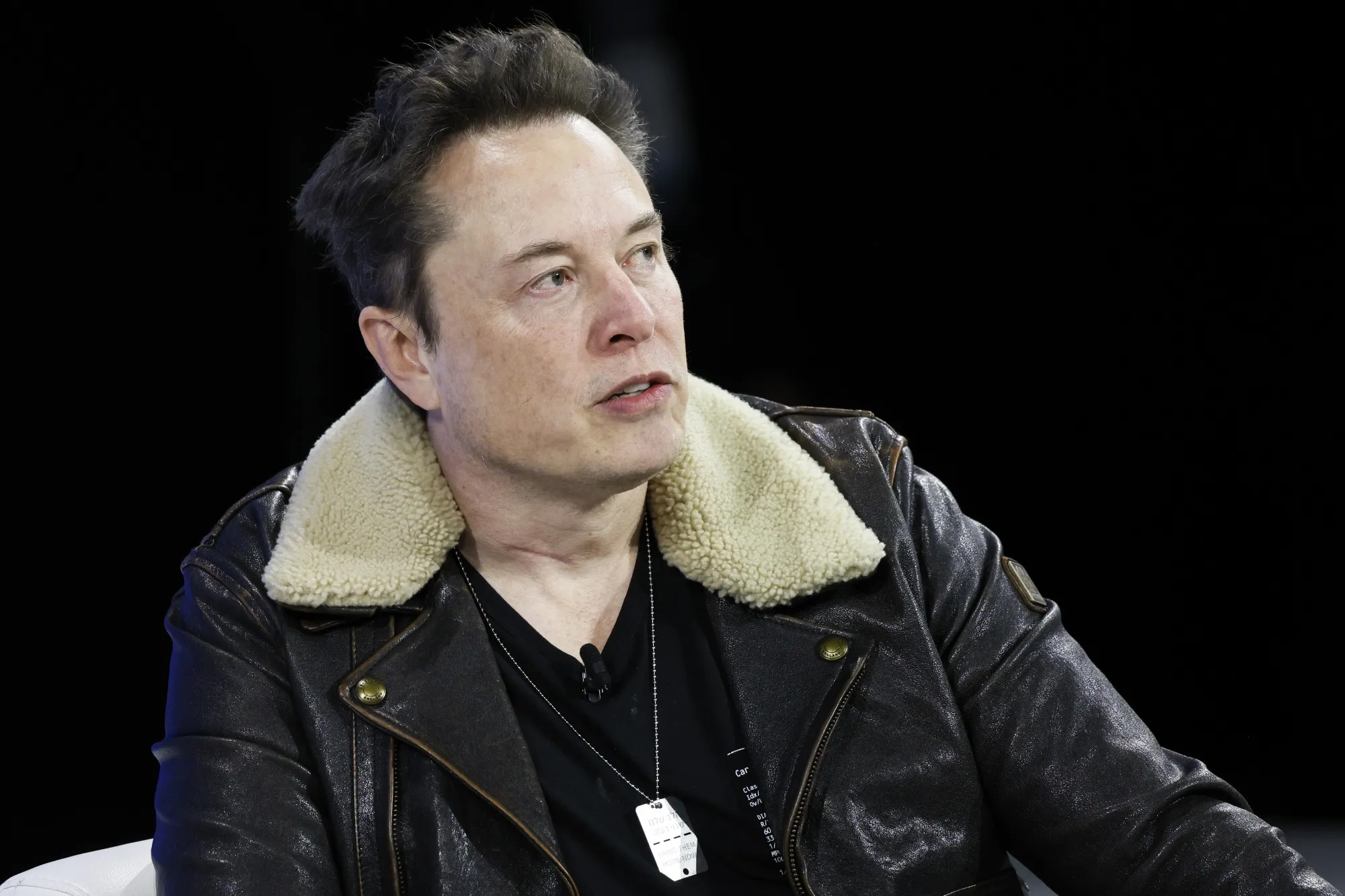 Elon Musk Accuses Indian Oligarchs of Blocking Starlink
