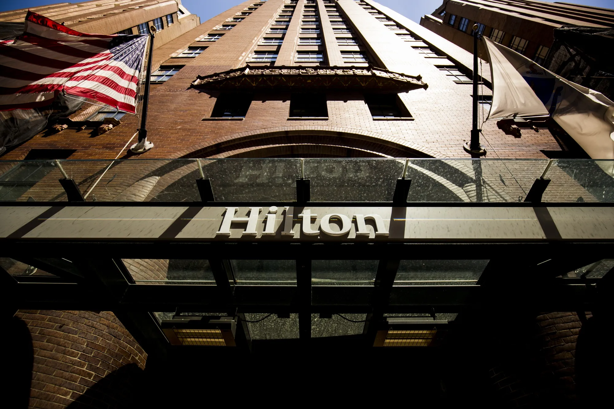 A Hilton Worldwide Holdings Inc. Location Ahead Of Earnings Figures