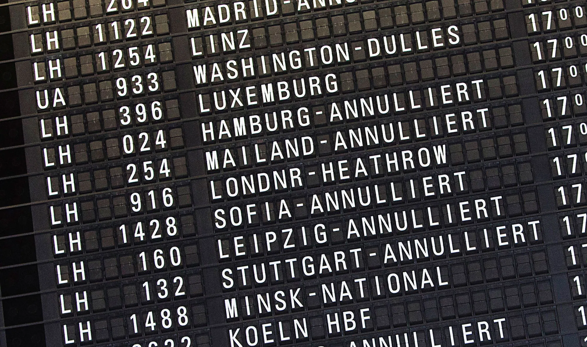 A flight departure board displays blank estimated flight departure times for Deutsche Lufthansa AG (LH) and other airlines during a Lufthansa cabin crew worker's strike at Frankfurt Airport, operated by Fraport AG, in Frankfurt, Germany, on Friday, Nov. 6, 2015. Lufthansa faces a week-long strike by cabin crew as part of a long-running dispute with unions related to plans to expand low-cost unit Eurowings.
