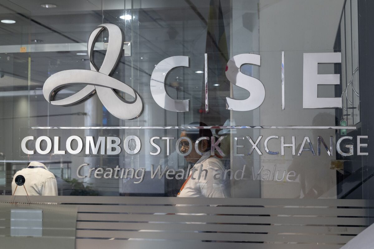 ⚫️ BLOOMBERG: "Ripresa dei Mercati Frontier: Ottimismo e Riduzione dei Rischi di Default nel 2024"