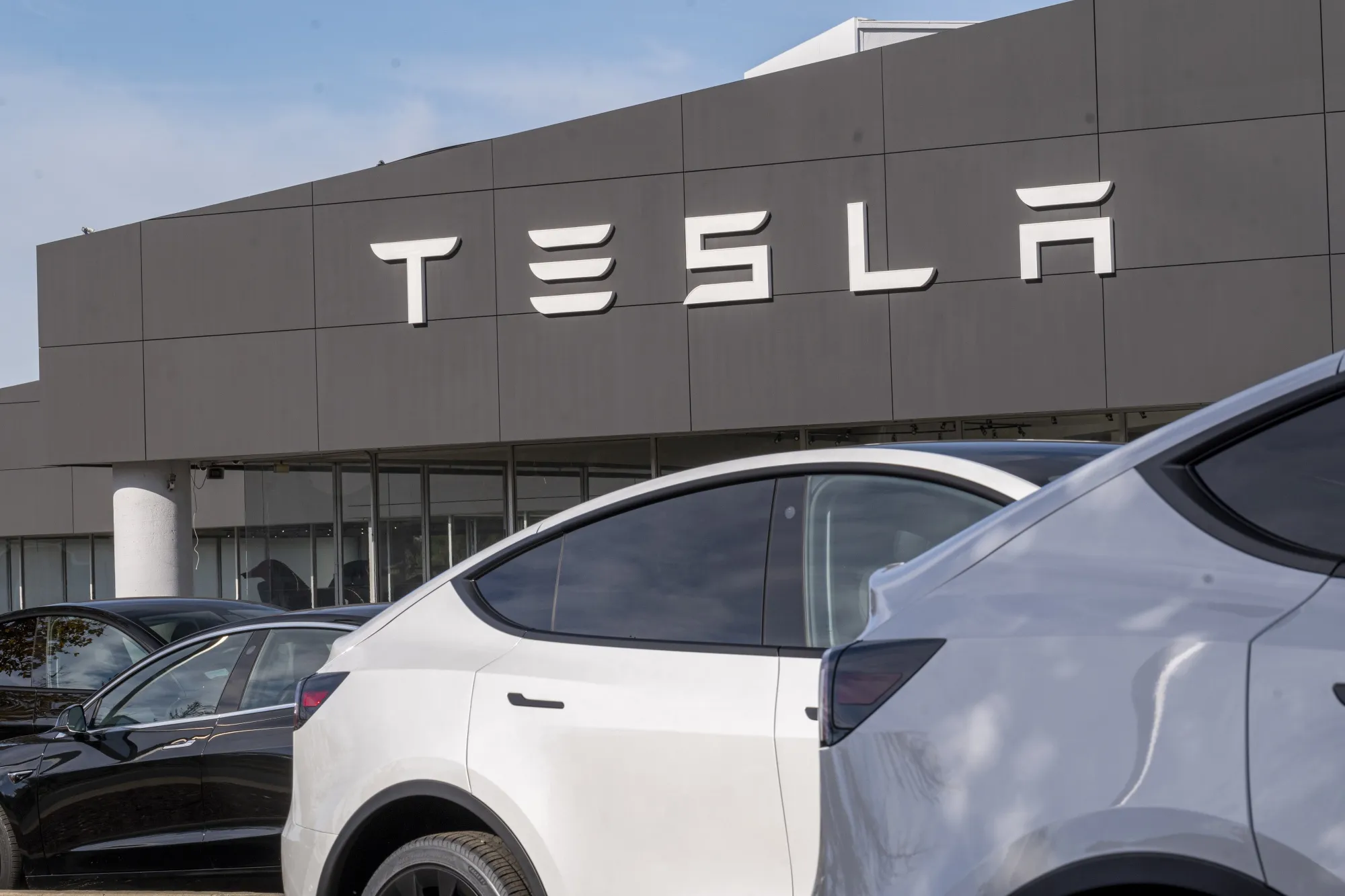 Tesla now represents 15.4% of the ARK Innovation ETF.