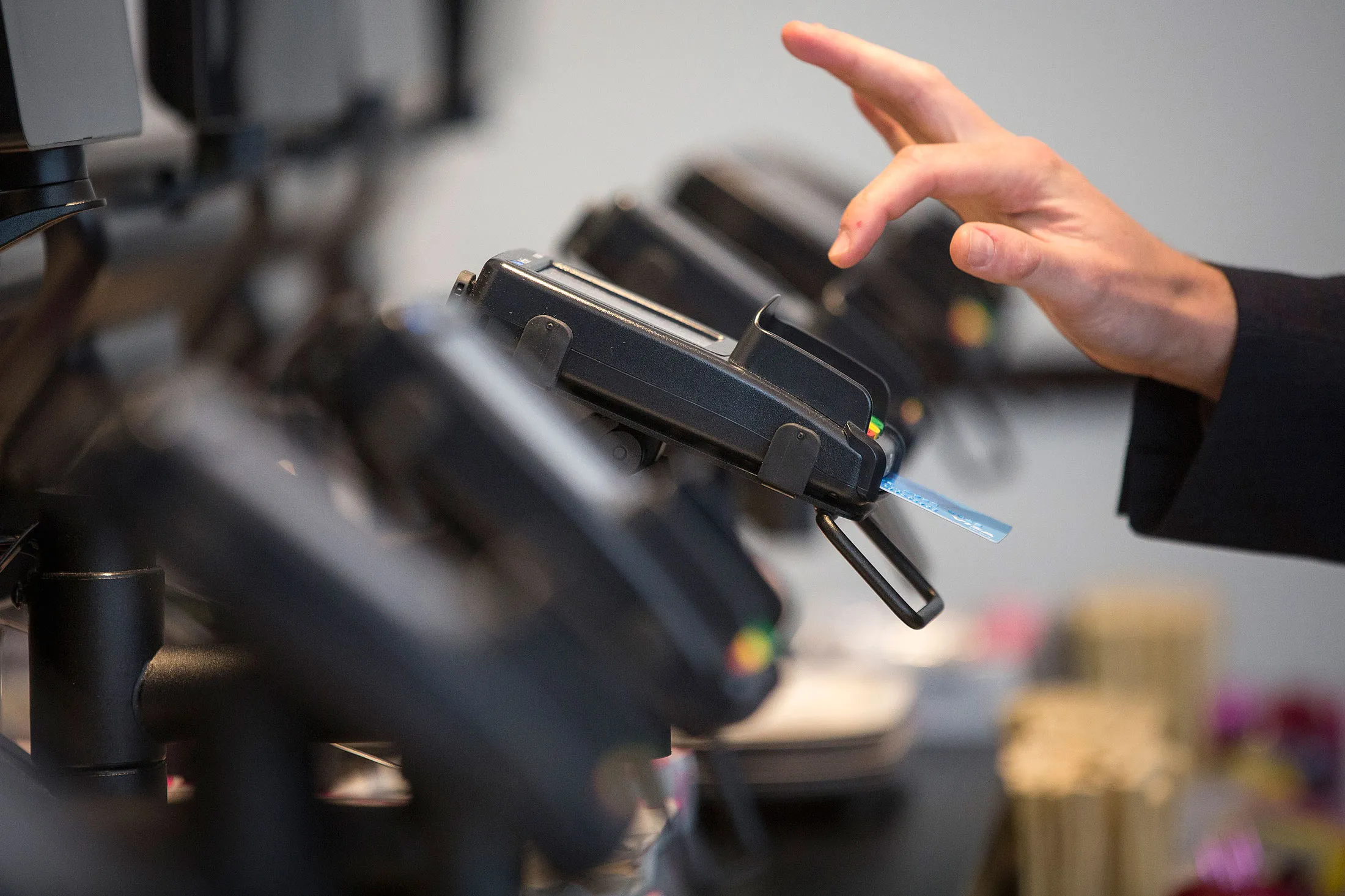 1475140923_VERIFONE