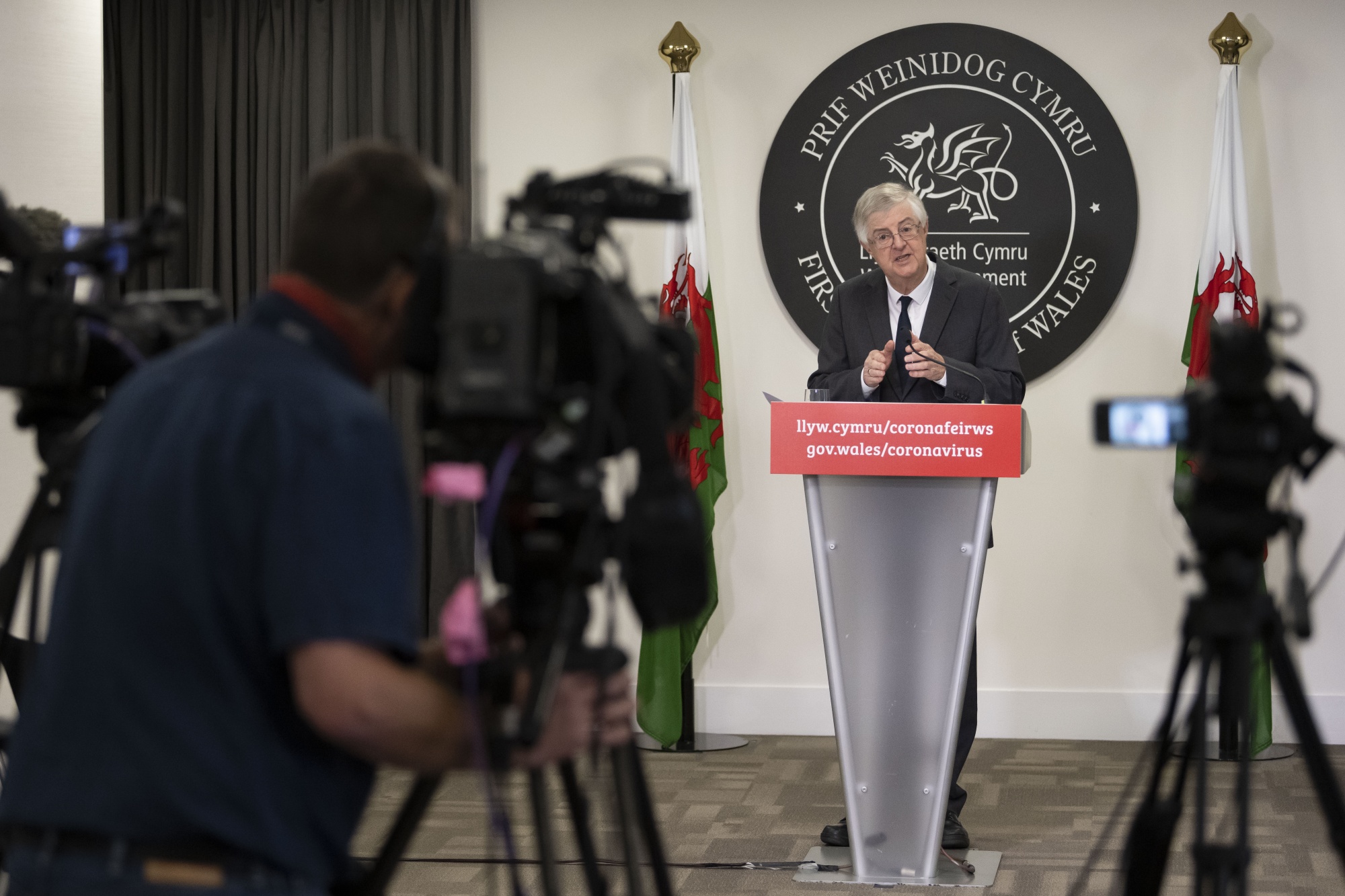 Wales First Minister Announces Circuit-breaker Covid-19 Lockdown