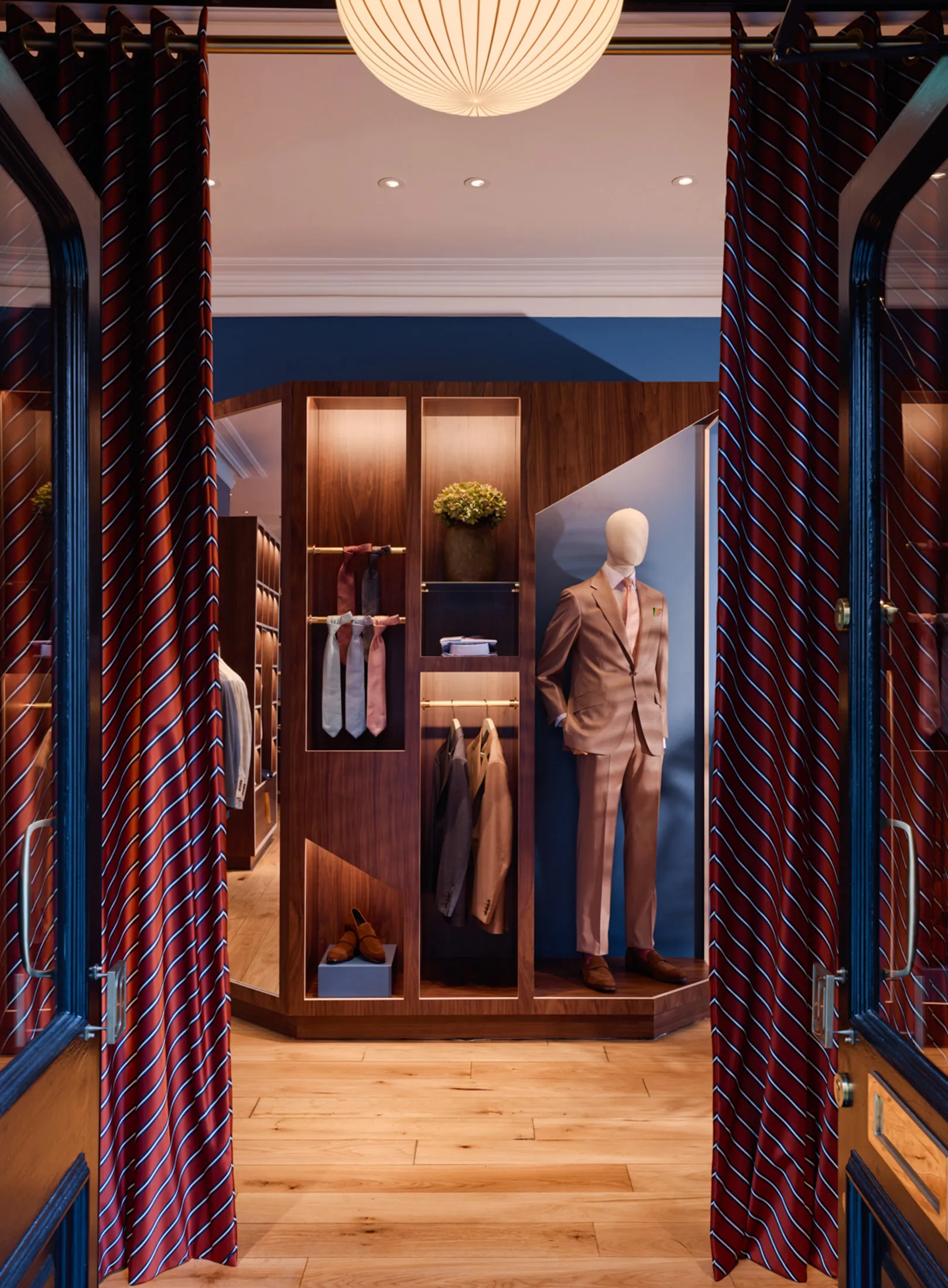 洋書 Bespoke: The Men's Style of Savile Row The Savile Row Suit: The Art of Bespoke Tailoring: gestalten
